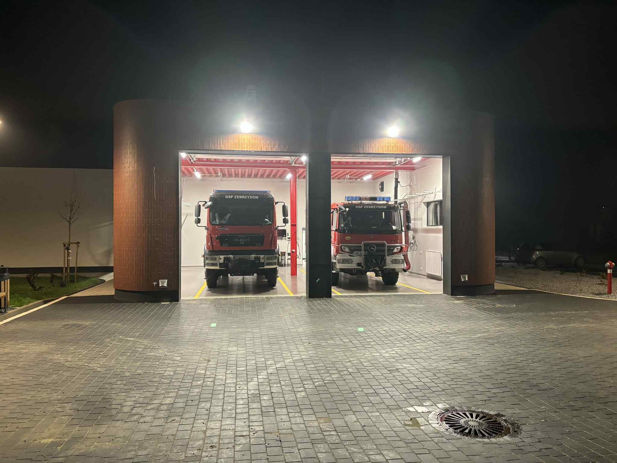 Strażacy z OSP w Zebrzydowie już w nowej remizie