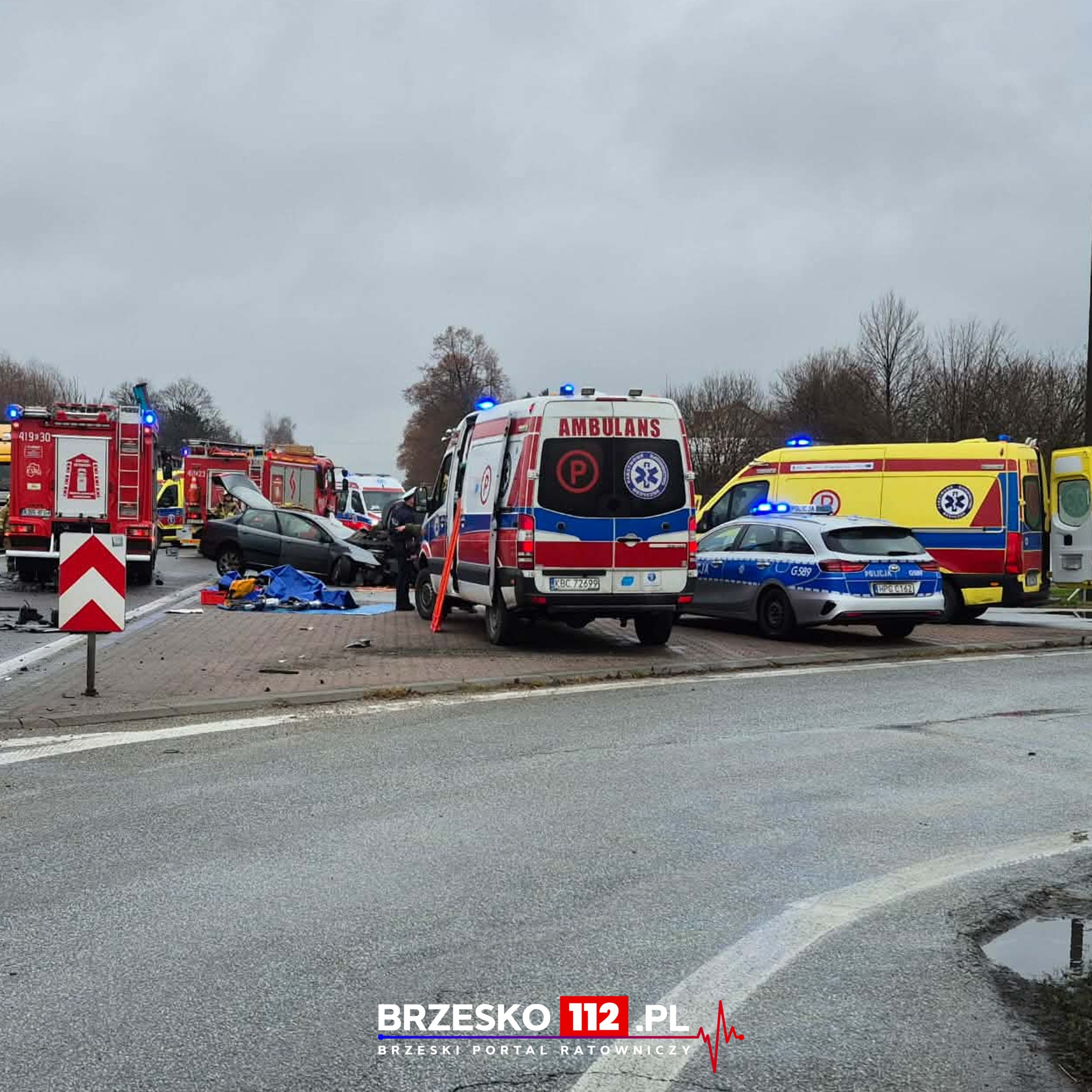 Wypadek na DK94. Wśród rannych dziecko w stanie ciężkim