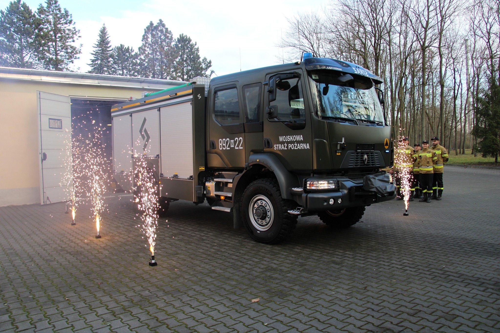 Wojskowi strażacy z Zegrza mają nowy wóz