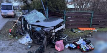 Wypadek w Sieprawiu. Zginął 21-latek, nastolatka ciężko ranna