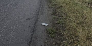 Wezwanie z eCall. Strażacy znaleźli tylko telefon