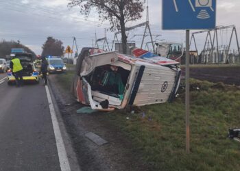 Hrubieszów. Dwie osoby ranne w wypadku karetki