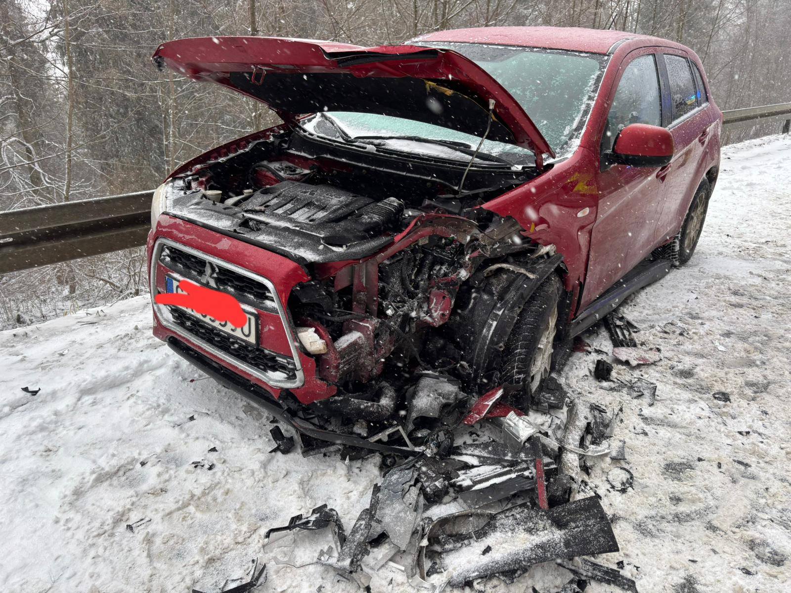 Wypadek na DW896. Pięć osób poszkodowanych