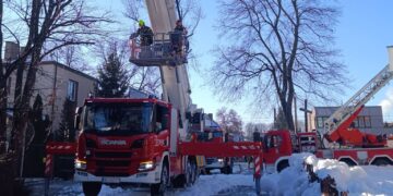Pożar kościoła w Lublinie. Działania wspierają warszawscy strażacy