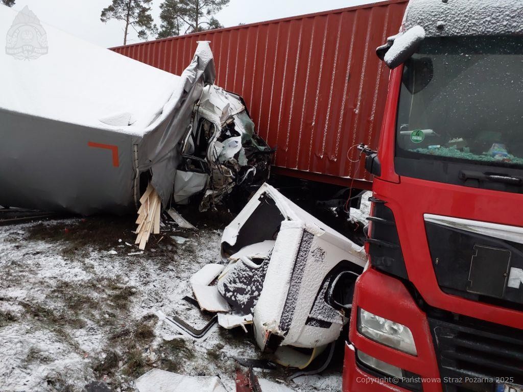 Wypadek na drodze krajowej nr 11 w Strugach