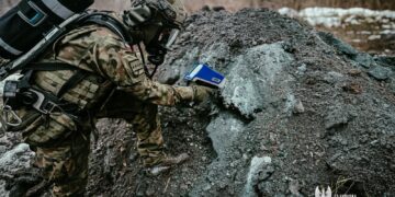 Akcja służb na nielegalnym składowisku w Rudzie Śląskiej