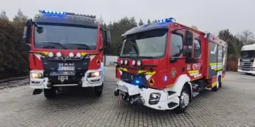 Historyczna chwila. Dwa nowe wozy dla OSP w Lidzbarku
