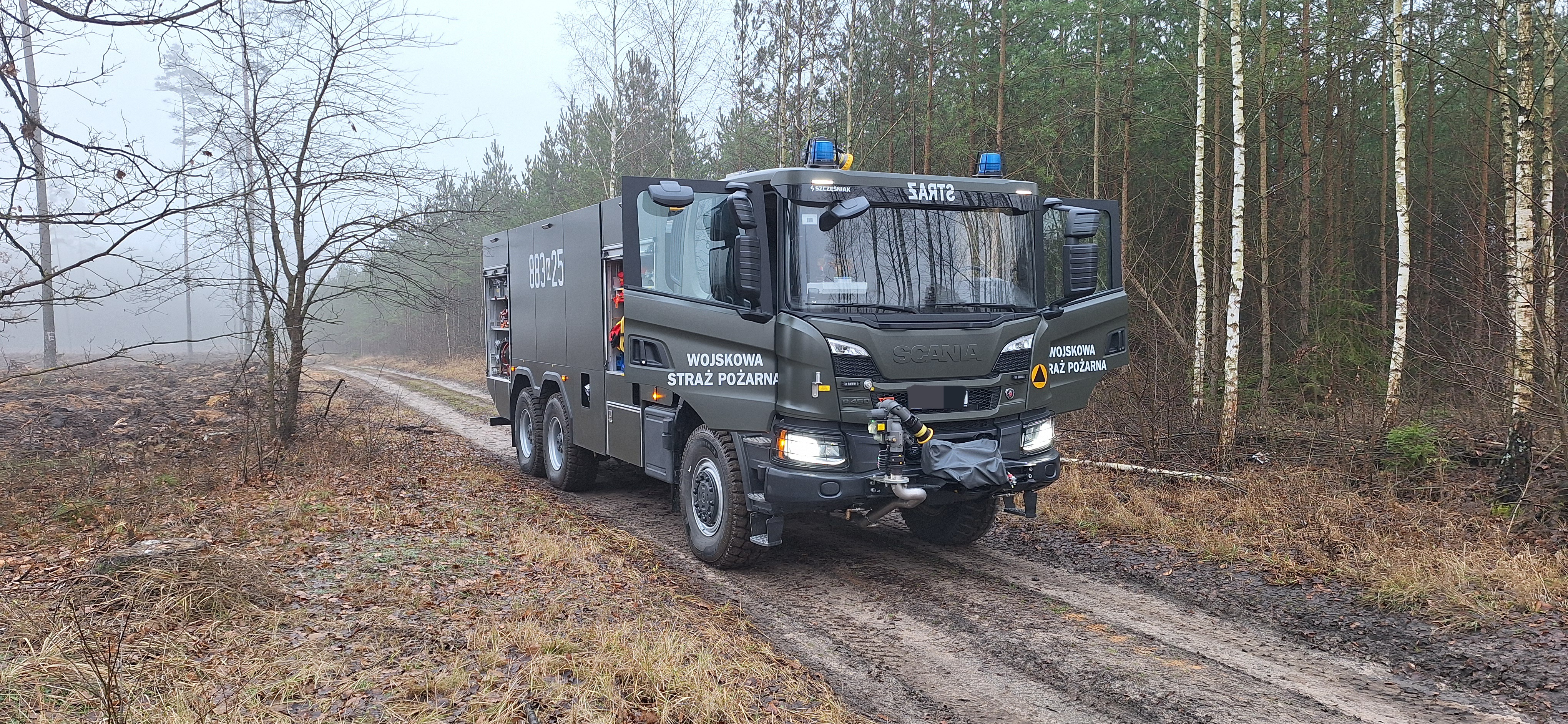 Wojskowa Straż Pożarna z Orzysza ma nowy ciężki wóz