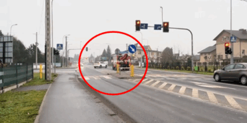 Wozem strażackim na czerwonym. Było blisko zderzenia