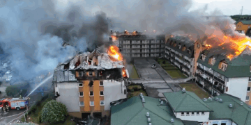 Wielki pożar budynków mieszkalnych w Ząbkach