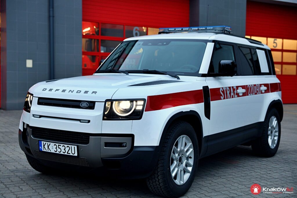 Nowy samochód dla grupy operacyjnej z KW PSP Kraków