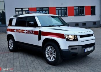 Nowy samochód dla grupy operacyjnej z KW PSP Kraków