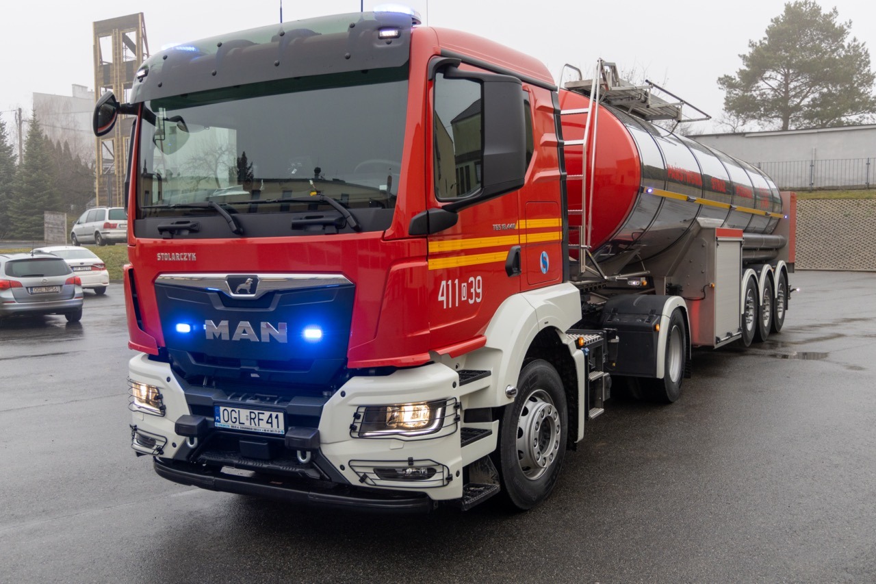 KP PSP w Głubczycach wzbogaciła się o nową cysternę