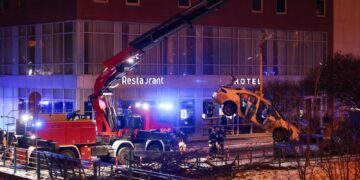 Taksówka w Odrze. Akcja wrocławskich służb