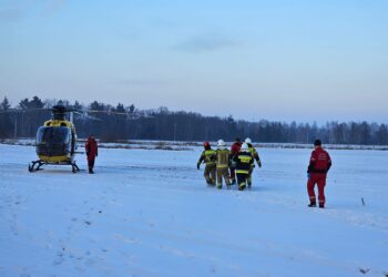 Wypadek podczas kuligu. Wezwano śmigłowiec LPR