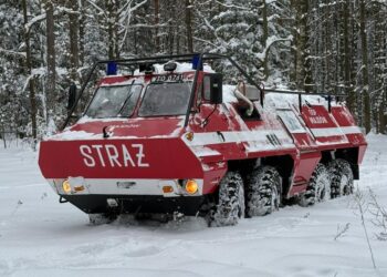 Strażacki SKOT pokazał co potrafi. Zobacz nagranie