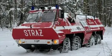 Strażacki SKOT pokazał co potrafi. Zobacz nagranie