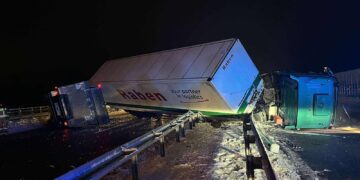 Zderzenie ciężarówek. Trasa S7 była całkowicie zablokowana