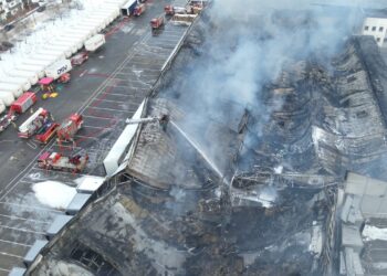 Pożar hali magazynowej w Tarnowie Podgórnym