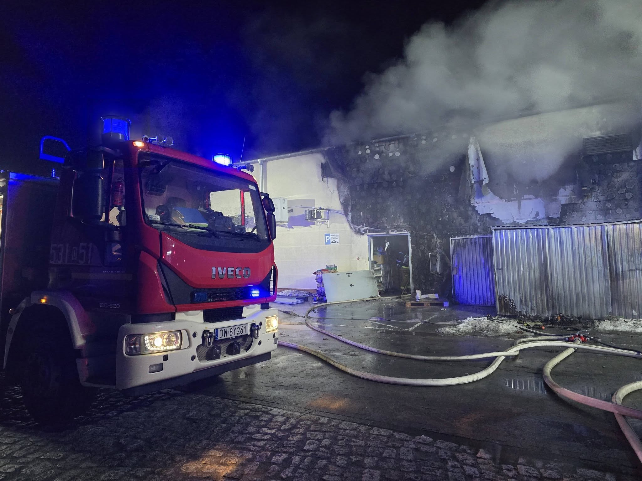 Pożar sklepu DINO w Polkowicach