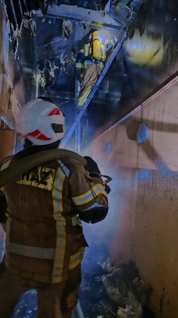 Nocny pożar hotelu w Bobrowej