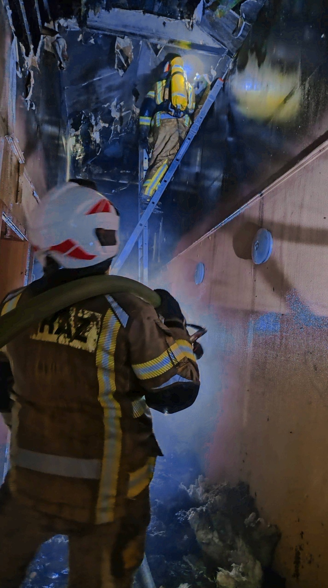 Nocny pożar hotelu w Bobrowej