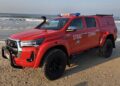 Toyota Hilux Arctic Truck zaparkowała w garażu OSP Osieki
