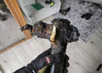 Masażer przyczyną pożaru. Czujka uratowała życie mieszkańcom