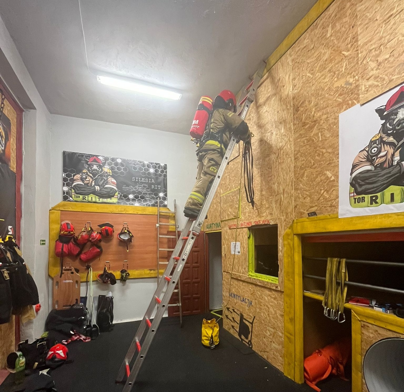 Opolscy strażacy na warsztatach RIT w Knurowie