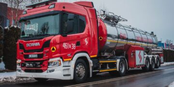 Nowa cysterna trafiła na wyposażenie JRG 1 w Inowrocławiu