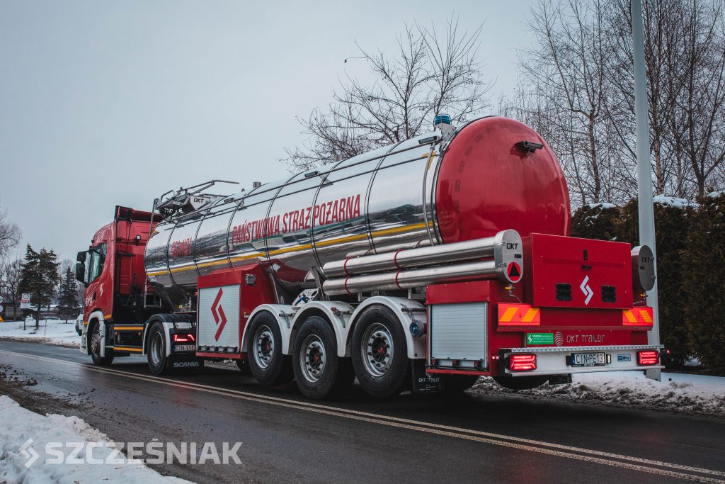 Nowa cysterna trafiła na wyposażenie JRG 1 w Inowrocławiu
