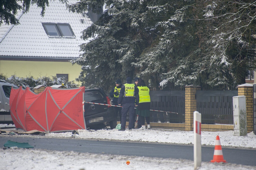 Tragedia na drodze. Nie żyje matka i jej 8-letnia córka