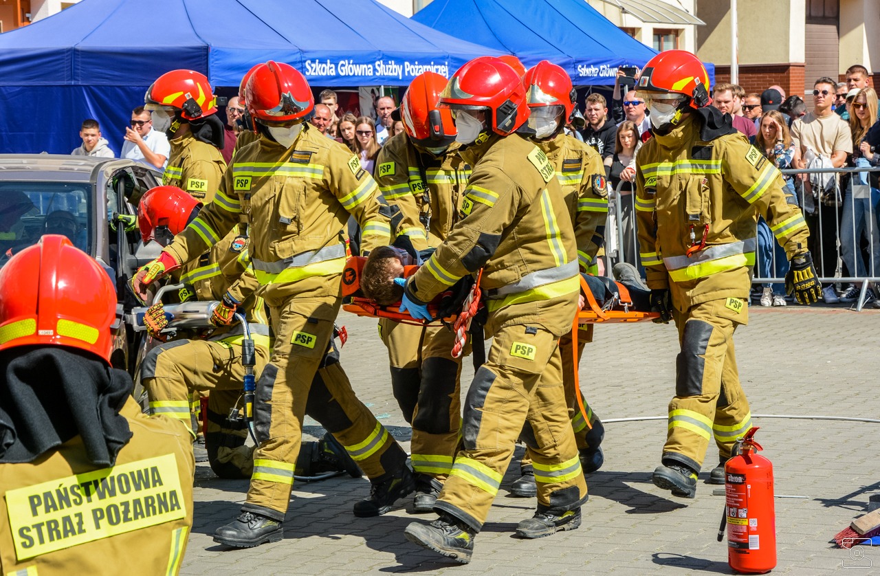 Strażacy zadowoleni z nowych ubrań specjalnych