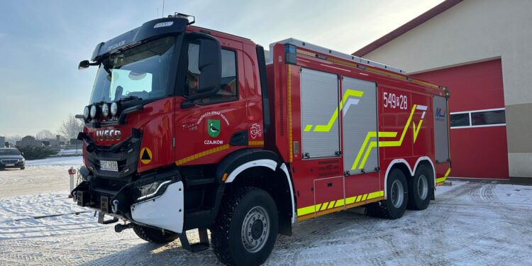 Iveco zastąpiło wysłużonego Stara. Nowy wóz OSP Czajków