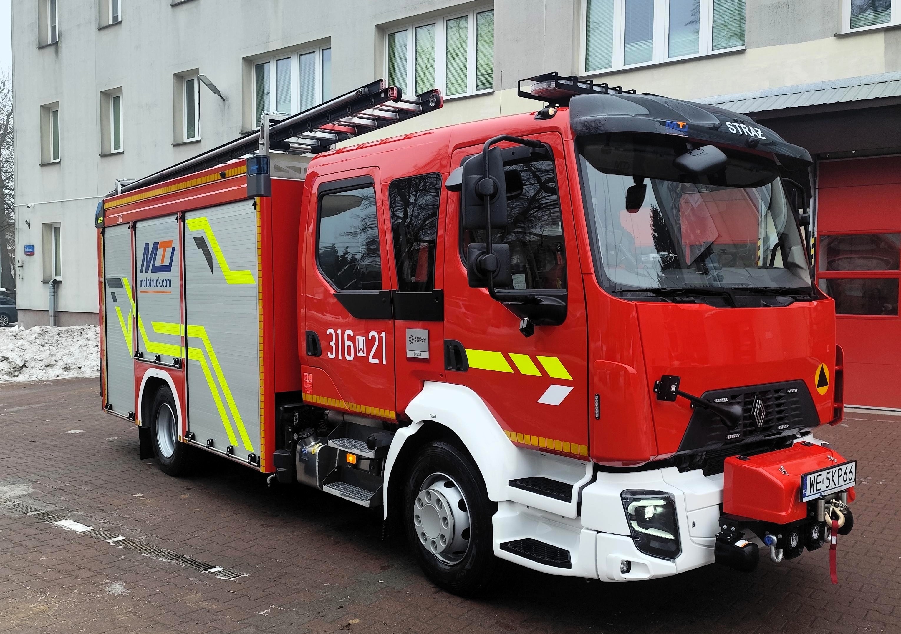 Nowy wóz JRG 16 Warszawa. Zastąpił 12-letnią Scanię