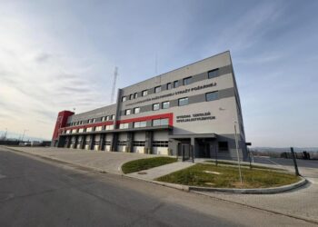 Strażacy z JRG 2 Nowy Sącz już w nowej strażnicy