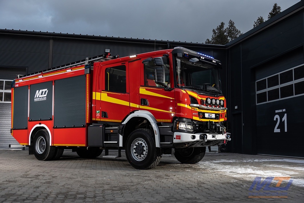 Ciężkie wozy trafią do jednostek PSP. Wybrano wykonawcę