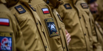 Duże zainteresowanie służbą w warszawie straży pożarnej