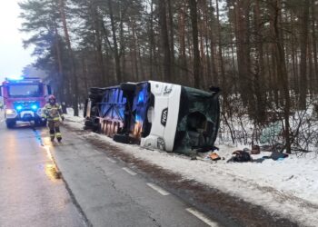 Wypadek autobusu na DK62. Wielu rannych