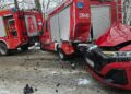 Dwa uszkodzone samochody OSP i mandat dla kierowcy