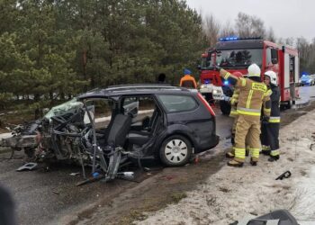 Śmiertelny wypadek w gminie Szumowo. Nie żyje kierowca
