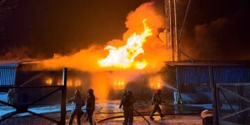 Płonie hala magazynowa w miejscowości Cienin Zaborny