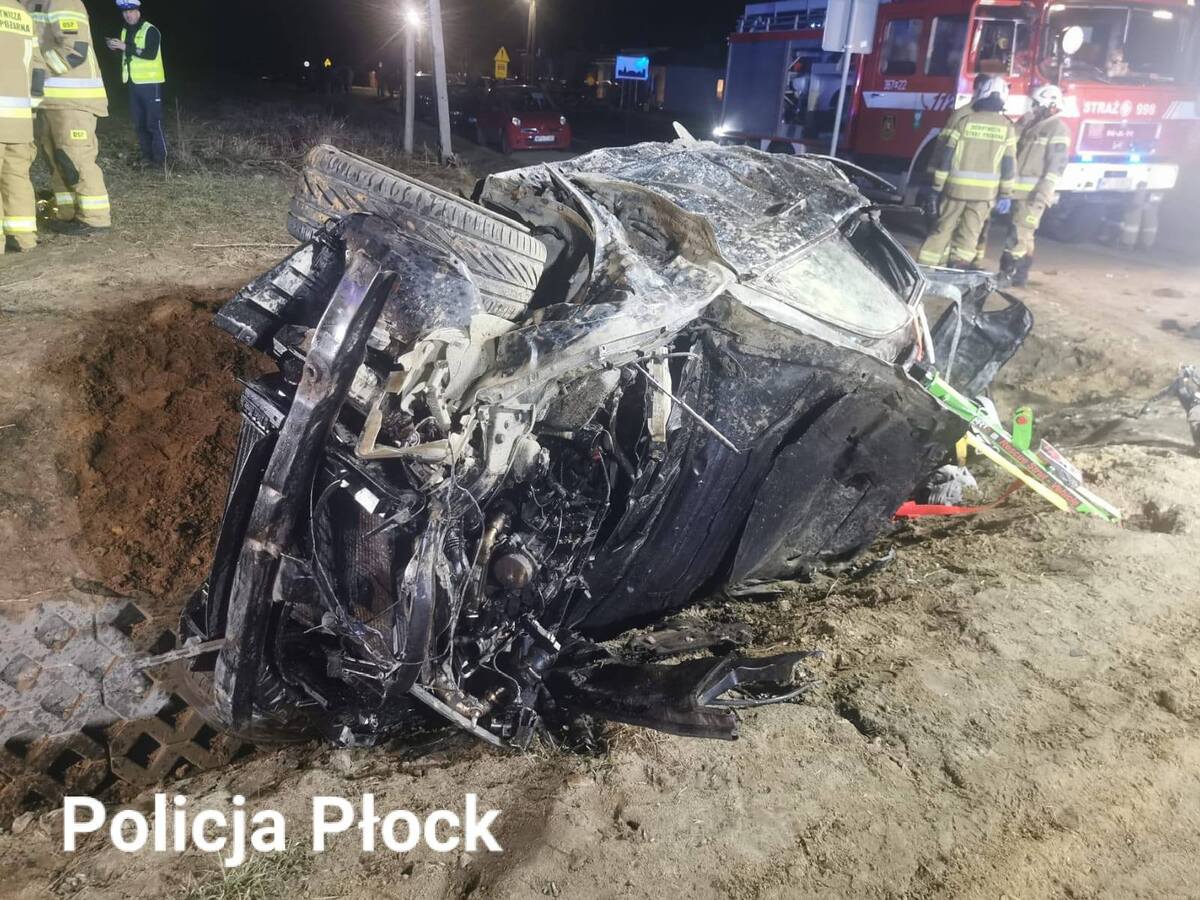 Tragedia na drodze. 18-latek za kierownicą, 14-latka nie żyje