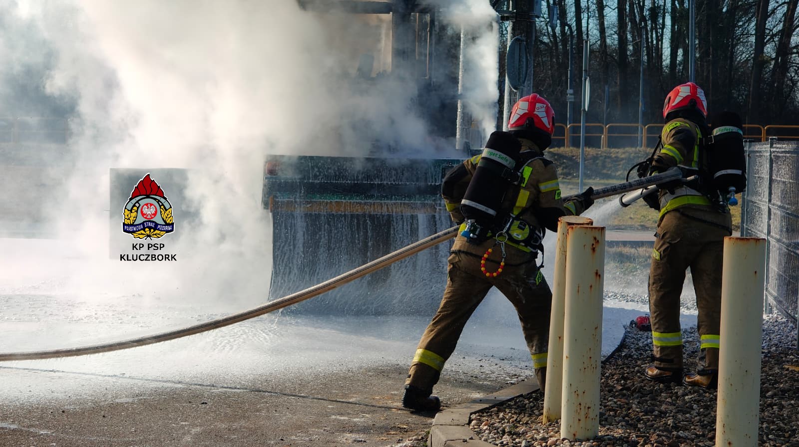 Strażacy wezwani do pożaru walca drogowego