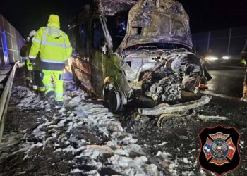 Na autostradzie A4 spłonęła karetka transportowa