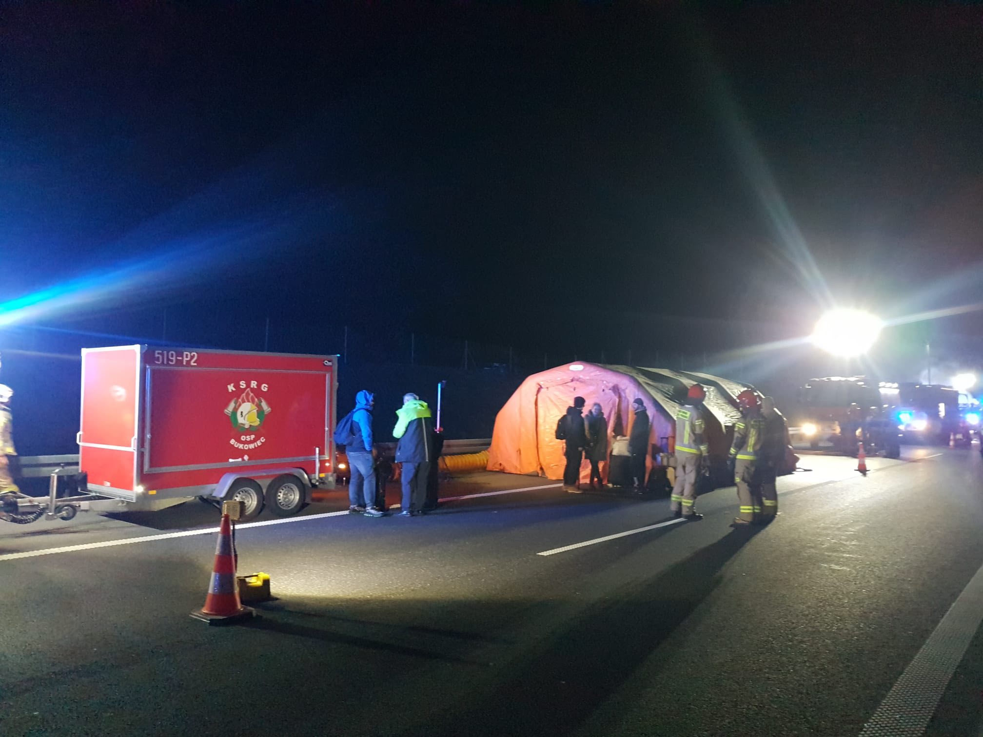 Na autostradzie A2 spłonął autobus