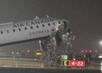 Zderzenie samolotu z wozem strażackim. Są ofiary