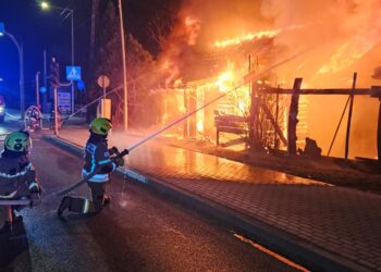 Pożar drewnianego budynku mieszkalnego w Tyczynie