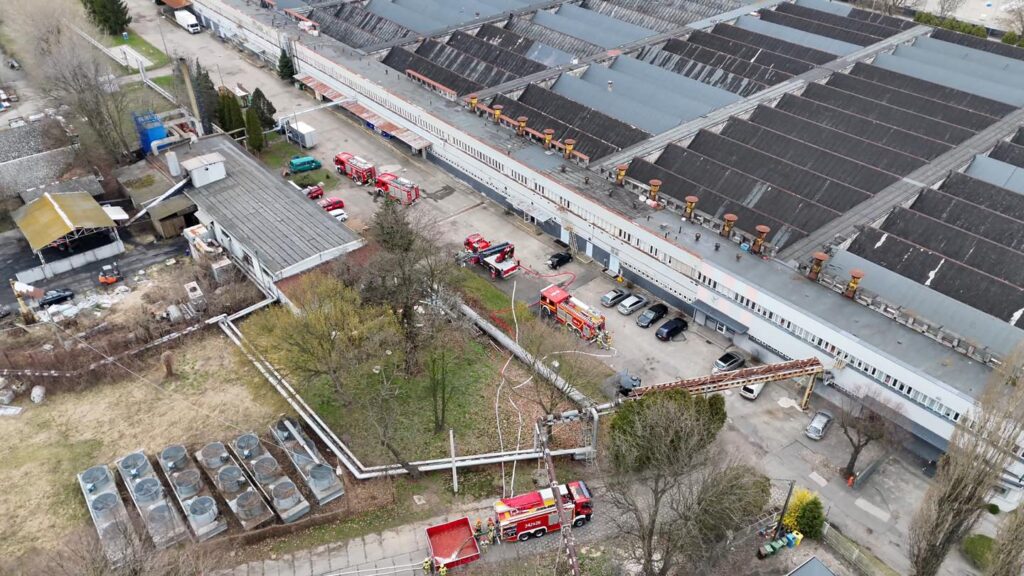 Ćwiczenia ratowniczo-gaśnicze na terenie zakładu Runotex w Kaliszu