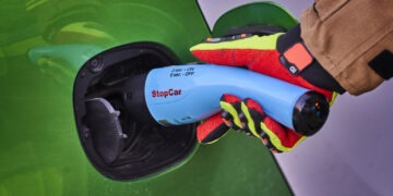 Wtyczki bezpieczeństwa trafią do wielkopolskich strażaków